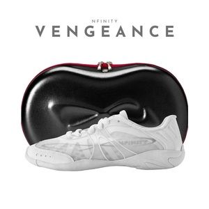 NEW Nfinity Vengeance Cheer Shoes Adult Size 5 with case NWOT